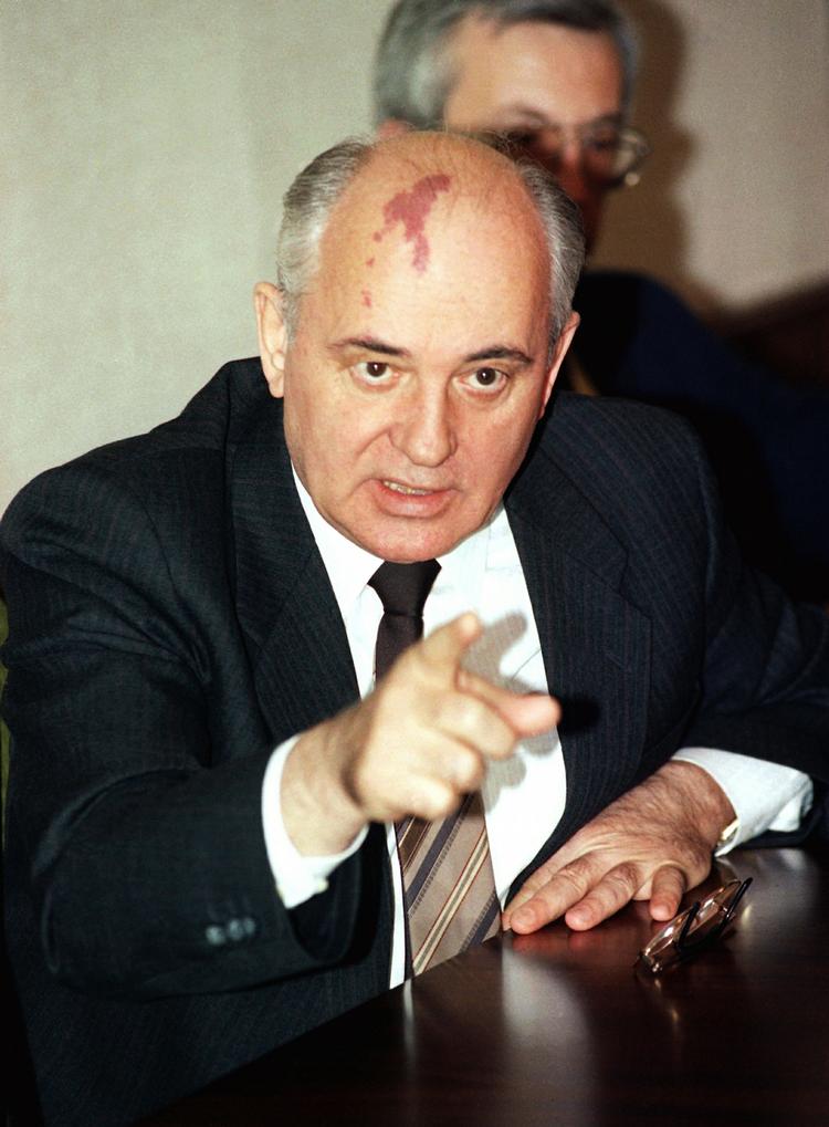 Sovjetunionen. Tidligere ministerpæsident Mikhail Gorbatjov tilbage i 1992. 
