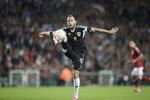 måljagt. Shkelzen Gashi og Albanien skal bruge en sejr mod Armenien for at komme direkte til EM. 