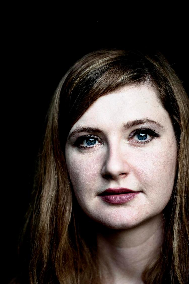 Færden. Olga Grjasnowa kom til Tyskland som 11-årig og skriver på tysk. Om Aserbajdsjan og om Berlin. 