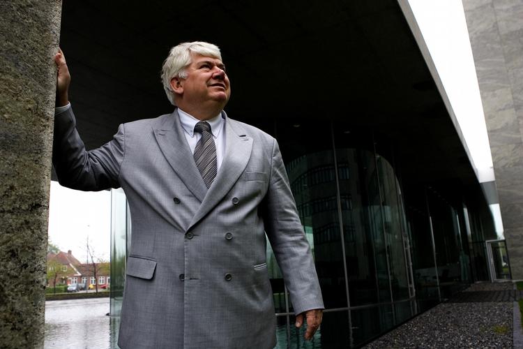 Jørgen Mads Clausen, bestyrelsesformand i Danfoss, forstår ikke, hvorfor de flygtninge, der kommer til Danmark, ikke skal arbejde. 