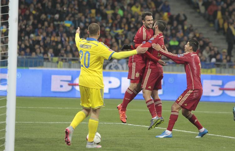 0-1. I sin spanske debut blev højrebacken Mario Gaspar matchvinder mod Ukraine. 