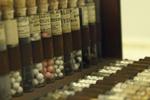 DRÆBENDE. Dødelige piller og gift  findes i rigt mål i museet 