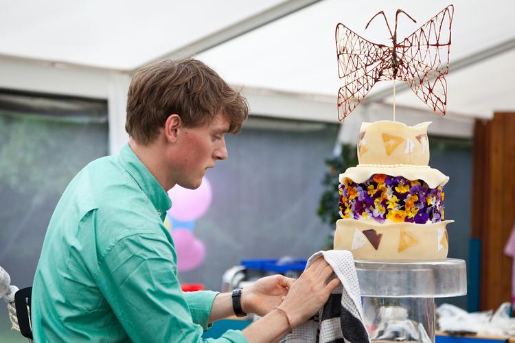 Populær. Tobias Hamann-Pedersen er en af de deltagere i bagedysten, der har formået at drage danskerne bag skærmen. 