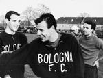 Harald Nielsen - eller Guld Harald - var en af sin tids bedste og fik i 1961 en professionel kontrakt med den italienske fodboldklub Bologna F.C. Det er spillere som ham, Chris Bjerknæs savner i den danske superliga. 
 
