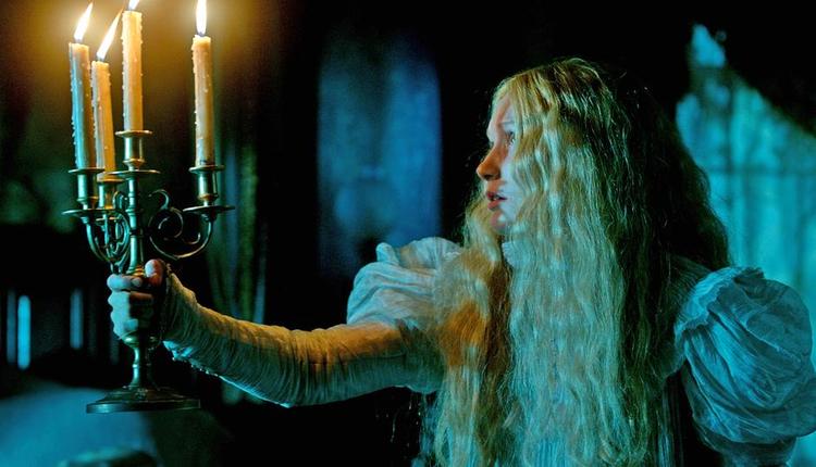 Crimson Peak. Guillermo del Toro har skabt en mere pragtfuld end uhyggelig spøgelseshistorie. Foto: Universal Pictures 