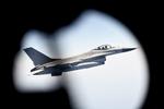 BIDRAG. F-16-fly letter fra Skydstrup, da de første maskiner blev sendt til Irak under indsatsen mod Islamisk Stat. 