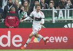 1-0. Thomas Müller fandt endnu en gang et hul i et forsvar, som ingen andre havde opdaget - og blev kampens eneste målscorer, da Bayern vandt over Werder. 