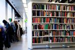 Nyt. Færre bøger og flere arrangementer. Det er fremtiden for bibliotekerne i København, siger politikerne. 