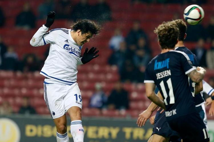 Endelig. I sin 11. superligakamp lykkedes det FCK-angriberen Federico Santander at score for første gang. Det gik ud over Hobro, der ligger isoleret i bunden og snart må sige farvel til sin ellers så succesrige træner Jonas Dal. 
