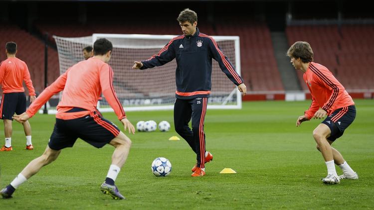 Stjernetruppen fra Bayern München med Thomas Müller (i midten) som et af topnavnene er en ordentlig mundfuld for pressede Arsenal 