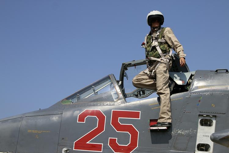 Borgerkrig. Rusland har i tre uger bombet mål i Syrien, efter at landets præsident Bashar al-Assad har bedt om hjælp til at nedkæmpe oprørsgrupper, der truer hans styre. 