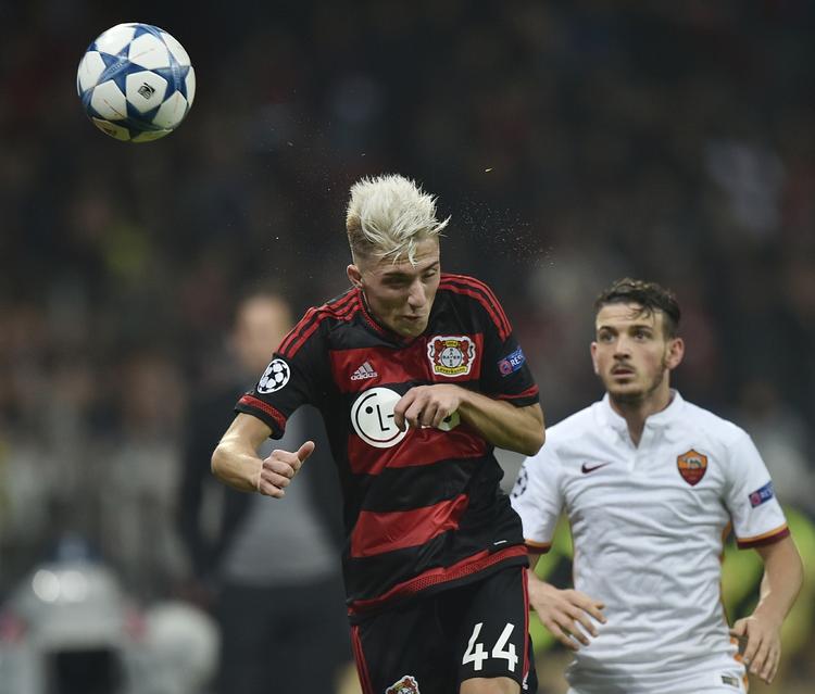 Klassemål. Kevin Kampl (tv) scorede et fantastisk mål og sendte Leverkusen mod point mod Roma. 