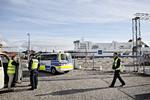 HAVNEKONTROL. I øjeblikket observerer betjentene i havnen i Trelleborg blot, når færgerne lægger til. Genindføres grænsekontrollen bliver deres indsats en helt anden. 
