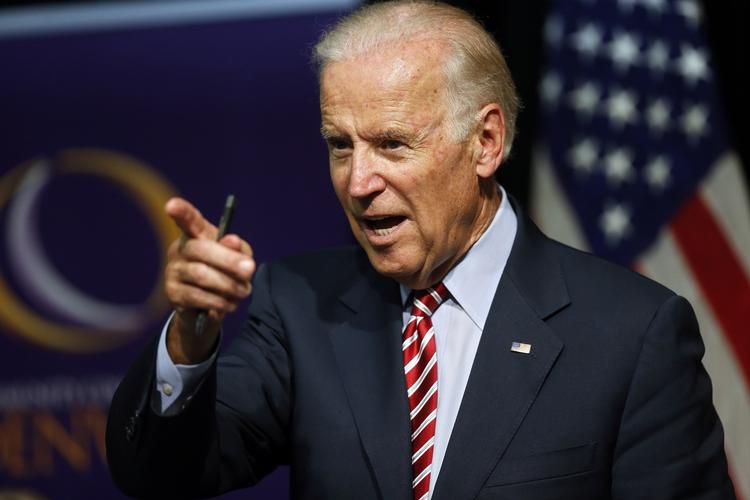 Valgkamp. Joe Biden har to gange før forsøgt at blive præsident - begge gange er det gået temmelig skidt. Der bliver ingen tredje gang. 