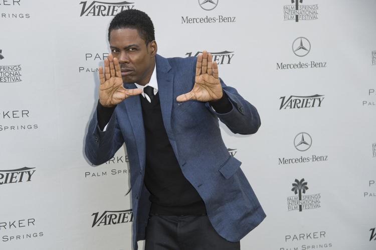 Vært. Chris Rocks forgængere på posten som Oscar-vært tæller flere andre komikere, blandt andre Whoopi Goldberg, Billy Crystal, Bob Hope og Ellen DeGeneres. 