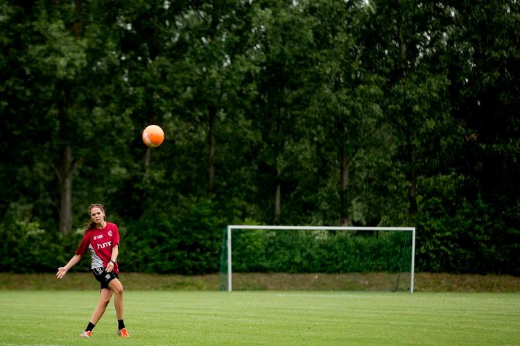 EM-KVALIFIKATION. BrøndbyspillerSimone Boye Sørensen kan få en nøglerolle i aftenens landskamp mod Moldova. 