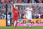 historieskrivning. Arjen Robben er tilbage med mål for Bayern, der satte en historisk milepæl med sejr over Köln. 