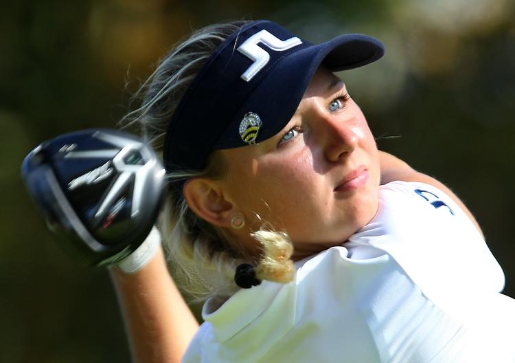 Tæt. For den unge kvinde, der indledte karrieren i Smørum Golf-klub, da hun fik en klubmedlemskab i 10 års  fødselsdagsgave af sin far, kulminerede karrieren i dag i Indien. 