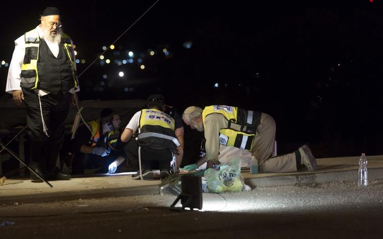Gerningsstedet. Efter at Maher al-Haslamoun blev skudt af en sikkerhedsvagt, reddede israelske læger hans liv. 