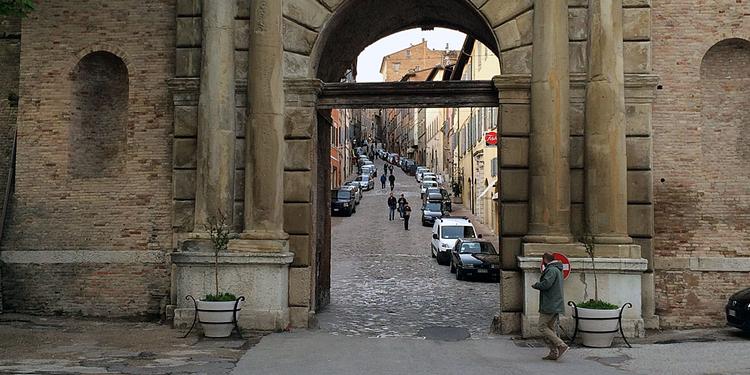 Besøg. Urbino i Marche er et must, hvis du befinder dig i området. 