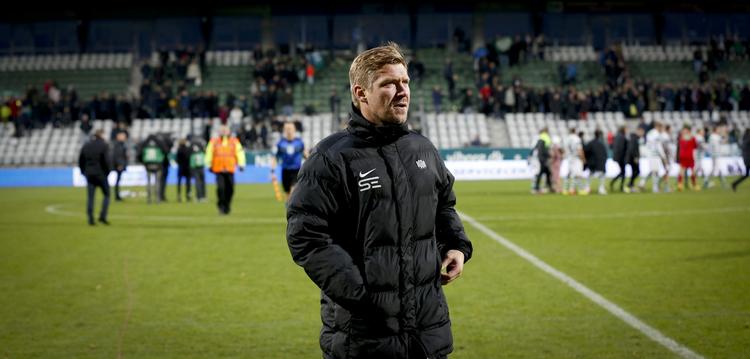 Skiftet. Jonas Dal avancerede mellem 12. og 13 . spillerunde en enkelt plads i tabellen, da han sagde farvel til Hobro - og indledte med et goddag og nederlag i Esbjerg. 