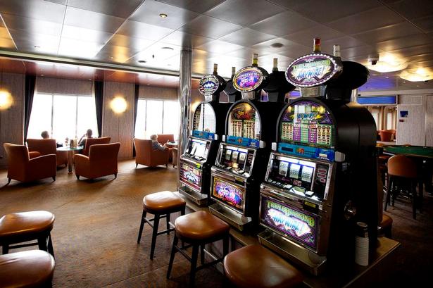 SPILLELYST. Enarmede tyveknægte er på plads. Måske mest af hensyn til det amerikanske publikum. 