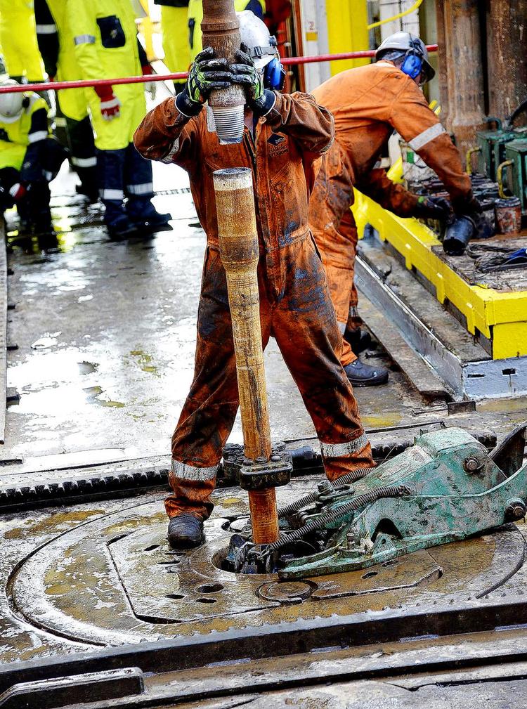 Sort guld. Norges oliefond har investeret 5.600 milliarder kroner i aktie-, obligations- og ejendomsmarkeder rundt om i verden. 