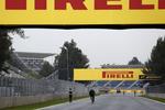 Forberedelser. Endnu kan der cykles og spadseres på Autodromo Hermanos Rodríguez, men i weekenden er banen reserveret formel 1-racerne. 