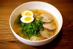Suppe. Nudler og bouillon er basisingredienser i en ramen-suppe, men derfra er der næsten fri leg, og hver region i Japan har sin egen fortolkning. 