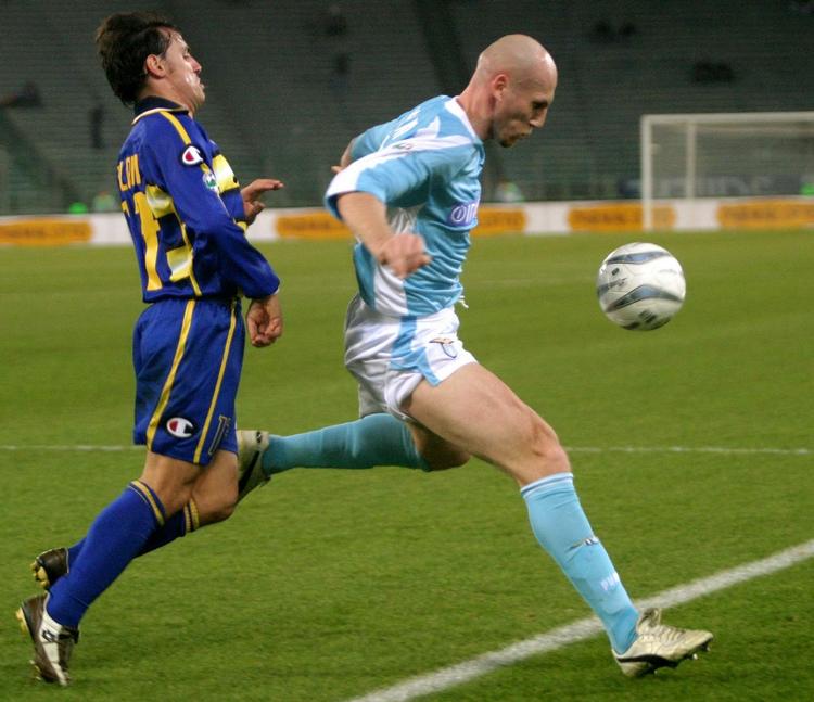 DOPINGDØMT. I begyndelsen af dette årtusinde blev hollandske Jaap Stam sammen med en række store navne i Italien testet postiv for det anabole steroid nandrolon. Udover den brølstærke forsvarsspiller blev Edgar Davids, Josep Guardiola, Frank de Boer og Fernando Couto alle testet positiv for brug af Nandrolon i samme periode. 