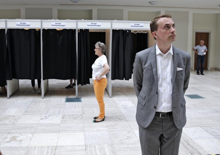 Folkeafstemning Morten Messerschmidt tror ikke, at vælgernes mere negative syn på ham, øger sandsynligheden for et nej ved den kommende folkeafstemning om retsforbeholdet. 