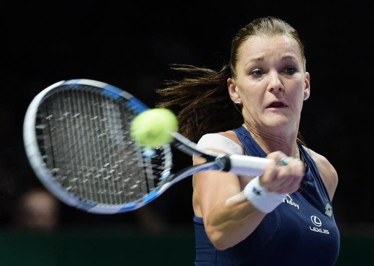 comeback. Agnieszka Radwanska var ved at glide ud af sæsonfinalen i gruppespillet, men nu står polakken i finalen. 