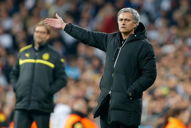 storkamp. Jose Mourinho (th) og Jürgen Klopp (tv) har mødt hinanden tidligere på sidelinjen. 