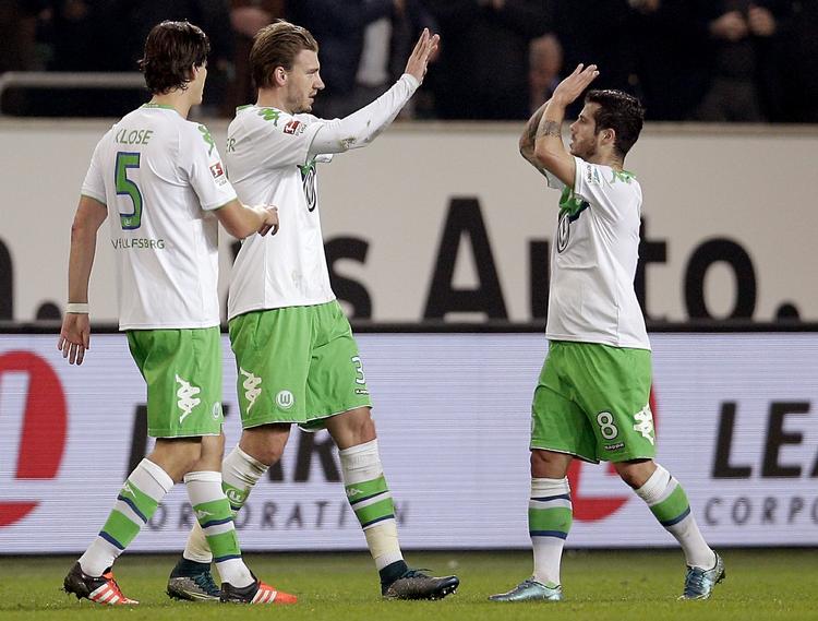 Mål. Nicklas Bendtner efter scoringen for Wolfsburg. 