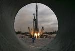 Stjernefart. Det var den russiske Soyuz-raket, der i september bragte danske Andreas Mogensen og to russiske komsonauter til den internationale rumstation ISS. Vi er blevet for afhæninge af russerne, mener amerikansk rumkaptajn. 
