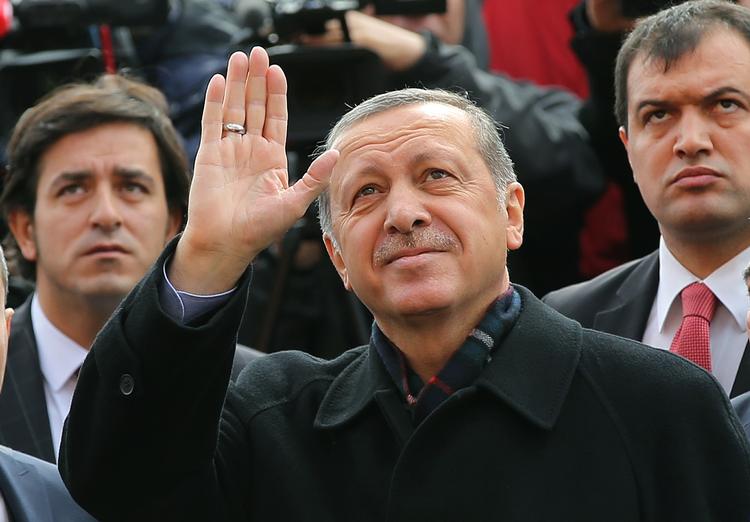 Sejrherre. Erdogan vandt overbevisende dagens tyrkiske valg. 