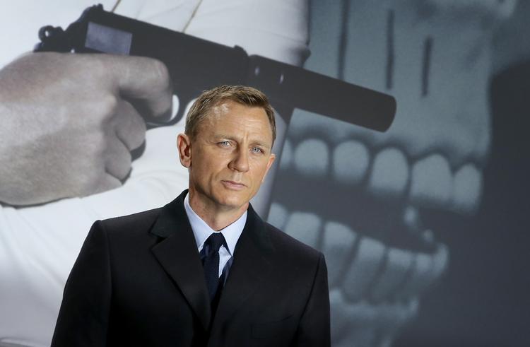 Rekord. Den nye Bond-film, 'Spectre', med Daniel Craig i hovedrollen, er den hurtigst sælgende biograffilm nogensinde i Danmark. 
