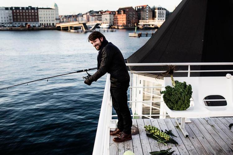 Ny Noma. Noma, der lukker med udgangen af 2016, har med René Redzepi sat en ny maddagsorden både herhjemme og ude i verden. Hans nye restaurant vil åbne i 2017 i det gamle Søminedepot ved Christiania i København. 