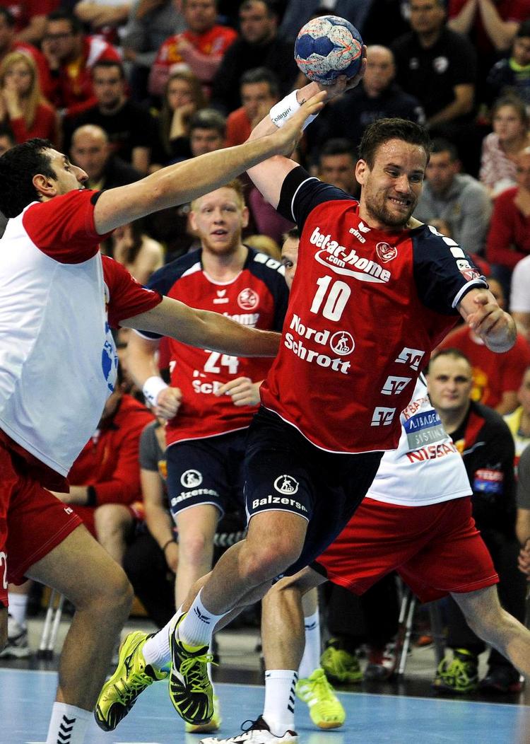 Klassespiller. Thomas Mogensen presser sin krop maksimalt under kampene, og det er med til at gøre, at han ikke har overskud til det danske landshold, hvor hans evner ellers er savnet. 