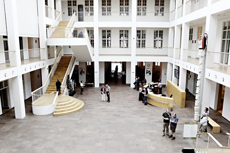Besparelser. Nationalmuseet kunne undgå at lukke udstillinger, hvis museet måtte tage entre, siger tre jyske museer. Foto: Martin Bubandt 