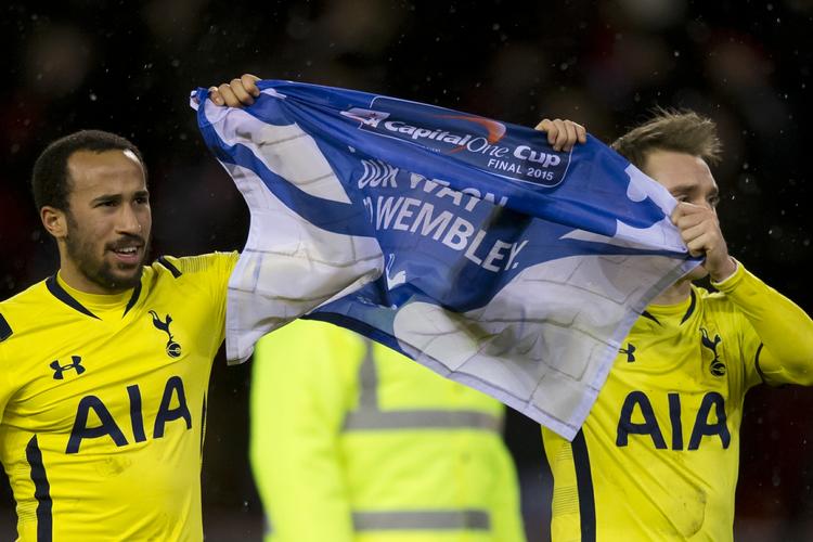 UDELUKKET. I januar spillede Andros Townsend (tv.) og Christian Eriksen (th.) Tottenham i ligacupfinalen. 