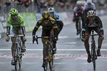 Stjernebetvinger: Ciolek (i midten) slog Cancellara og Sagan, da han sejrede i forårsbebuderen 2013. 