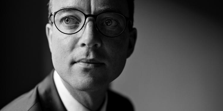 Problemer. Spørgsmålet om hvor Esben Lunde (V) har fået sin kandidateksamen bliver nu genstand for større opmærksomhed. 