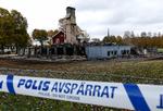 AFSPÆRRING. En af de brande, der har ramt det svenske asylsystem. Her er det en tidligere skole, som skulle indrettes til asylcenter, men nu er nedbrændt. 