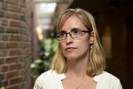 Åbenhed Regionsformand Stephanie Lose (V) er af advokater blevet rådet til i første omgang at hemmeligholde kritisk rapport om forgængeren Carl Holst (V). 