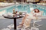 1977. Faye Dunaway dagen efter, at hun modtog sin Oscar for hovedrollen i 'Network'. 