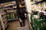 Fordeling. Når kommunerne skal finde ud af, hvor mange flygtninge, de hver især skal tage imod, tæller au pairs på nuværende tidspunkt med i regnestykket. Udlændinge- og integrationsministeren Inger Støjberg (V) er ikke afvisende over for at kigge »nogle små hjørner i beregningen«. 