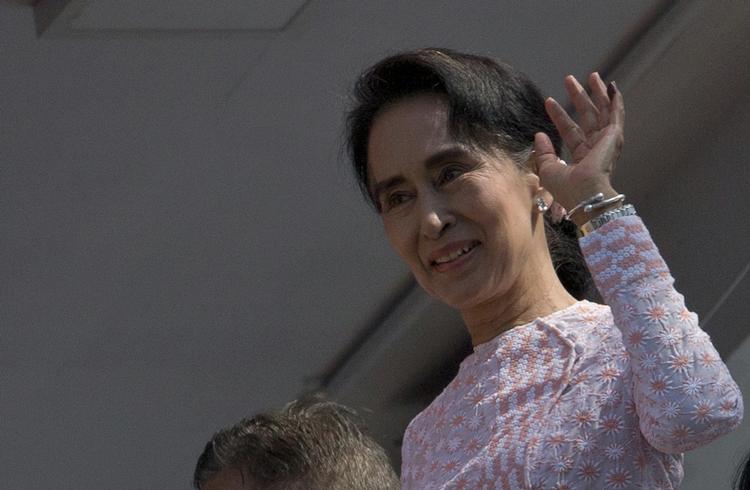 Valgresultat.  Aung San Suu Kyi er valgt ind i parlamentet i Myanmar. 