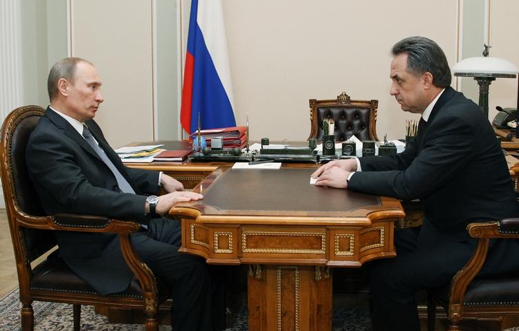 Chefer. Putin (tv) har sat sportsminister Mutko på arbejde. 