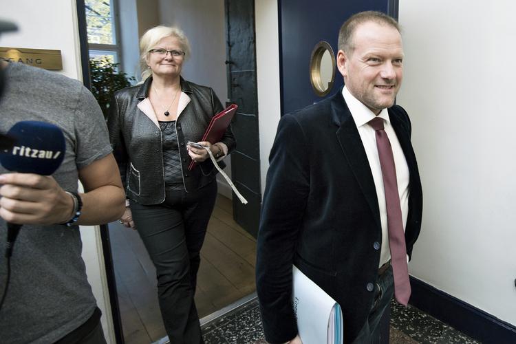 Regeringen mødes tirsdag d. 27. oktober med Liberal Alliance (Ole Birk Olesen og Simon Emil Ammitzbøll), Dansk Folkeparti (Liselott Blixt og René Christensen (på billedet) og Det Konservative Folkeparti (Søren Pape og Brian Mikkelsen) til finanslovsforhandlinger.Foto: Lars Krabbe. 